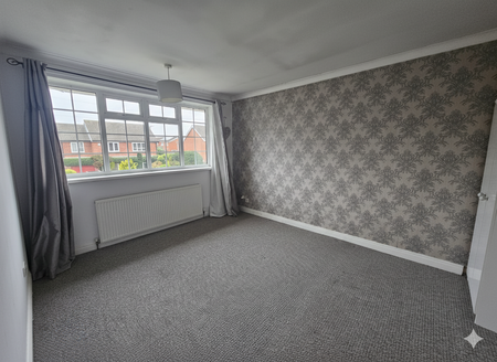 4 bedroom semi-detached house to rent - Photo 4