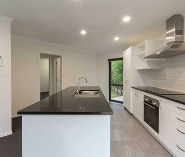 Beautiful Low-Maintenance Townhouse in Sought-After Flagstaff - Photo 4