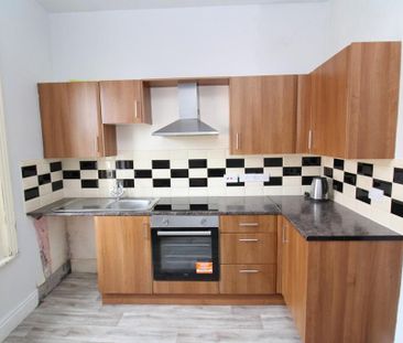 2 bedroom flat to rent - Photo 6