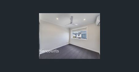 Beautiful 3-bedroom Townhouse... - Photo 3