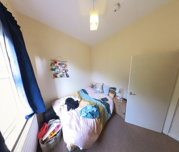 207 Flat 1 Belle Vue Road, Leeds, LS3 1HG - Photo 1 | Rentumo