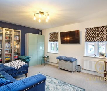 3 bedroom semi-detached house to rent - Photo 2