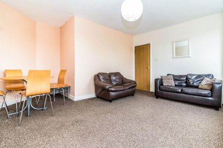 2 bedroom flat to rent - Photo 5