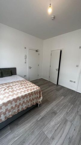 Studio Flat, Tunley Road, NW10 - Photo 2