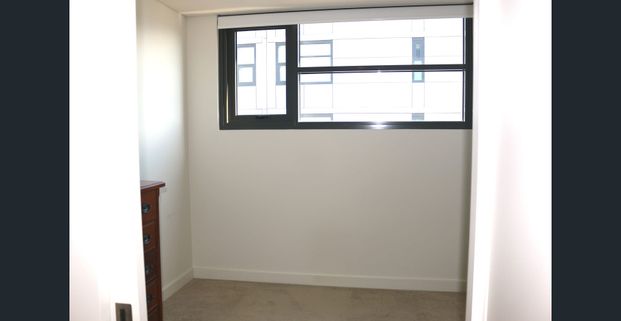 a furnished home at level 8 with waterview - Photo 1
