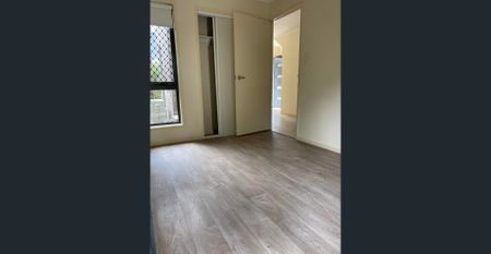 DUAL MODERN OCCUPANY HOME !!! - Photo 4