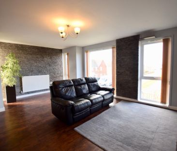 Monticello Way, Coventry - 3 Bedroom Apartment with Ensuite - Photo 3