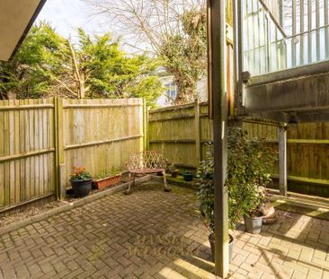 1 bedroom flat to rent - Photo 6