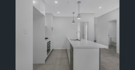 Comfortable & Convenient: Quality Living in an Ideal Location - Photo 3