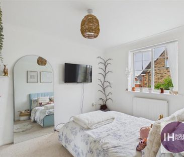 4 bedroom detached house to rent - Photo 3