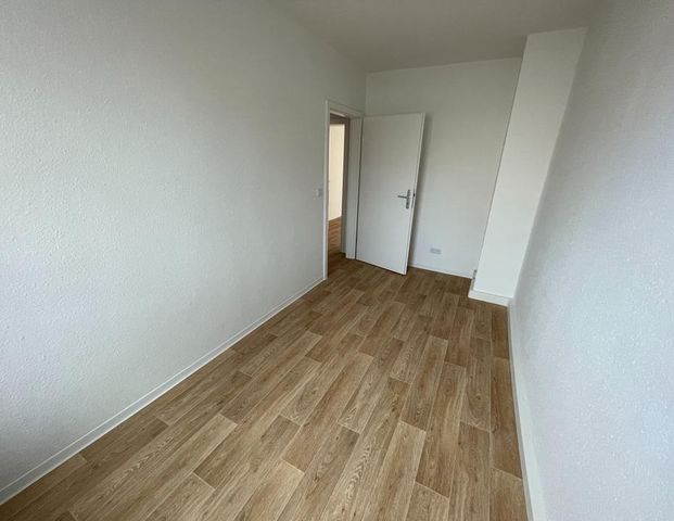 Neues frisch saniertes Zuhause mit Balkon und neuem Duschbad im EG - Photo 1