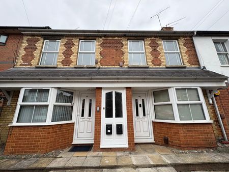 2 Bed Flat, Lynmouth Road, RG1 - Photo 4