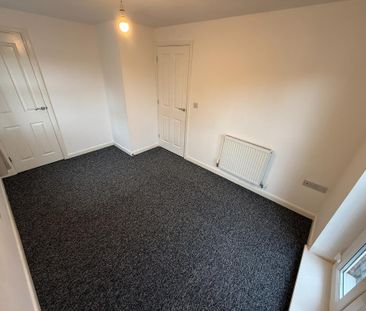 2 bedroom townhouse to rent - Photo 3