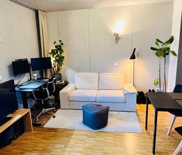 Möbliertes 1-Zimmer-Apartment in Köln mit Blick auf den Dom – All-I... - Photo 3