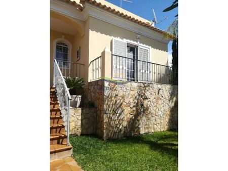 Luxury 4 bedroom Detached House for rent in Loulé, Portugal - Photo 3