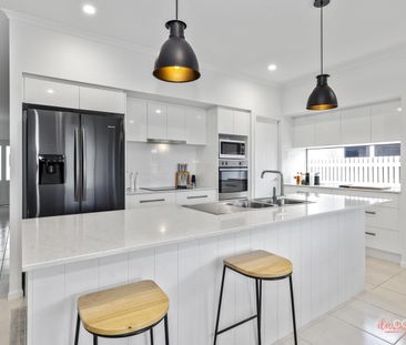 Family Home in Burdell! - Photo 3