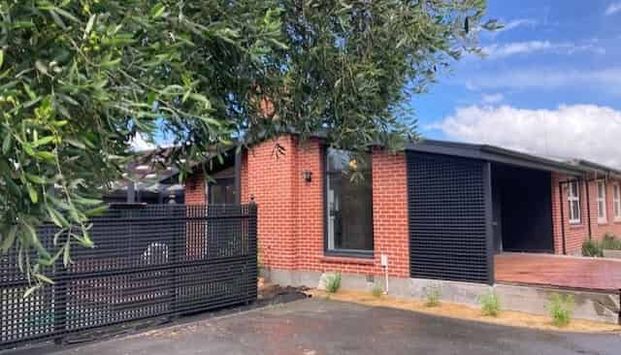 Four Bedroom, newly renovated - Allenton - Photo 1