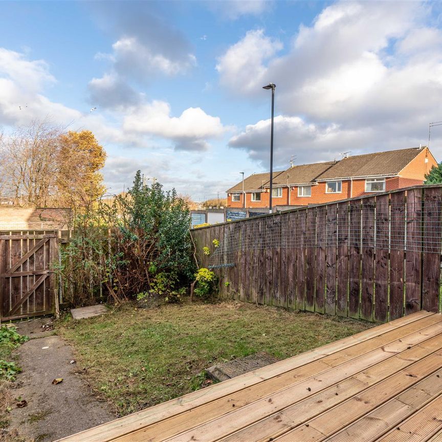 2 bed terraced house to rent in Launceston Close, Newcastle Upon Tyne, NE3 - Photo 1