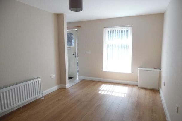 5 Throne Terrace, Newtownabbey, BT36 7NR - Photo 1