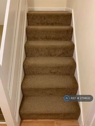 4 bedroom terraced house to rent - Photo 5