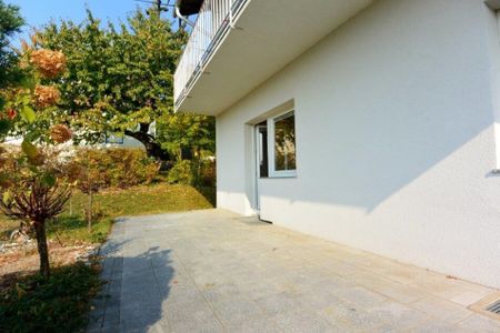 BADEN, Hochstraße 28: direkt am Kurpark gelegen: 3-Zimmer Mietwohnung mit eigenem Garten - direkt vom Wohnzimmer aus (900 Meter in die FuZo) - Photo 4