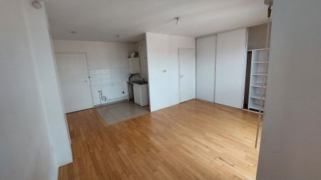 location Appartement T2 DE 26.7m² À MONTREUIL - Photo 2