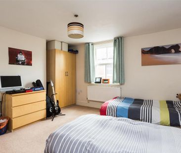 3 bedroom detached house to rent - Photo 2