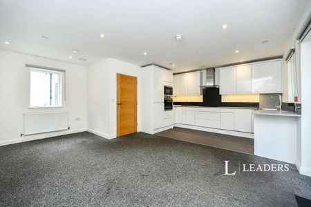 Chestnut Close, BN2 - Photo 3