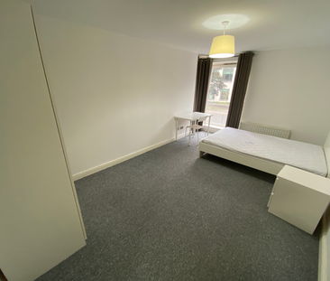 Flat 14, Westmount, Room 3, LS2 9DU, Leeds - Photo 5