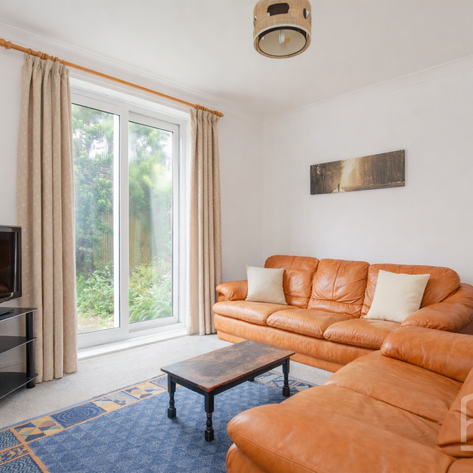 4 bedroom terraced house to rent - Photo 1