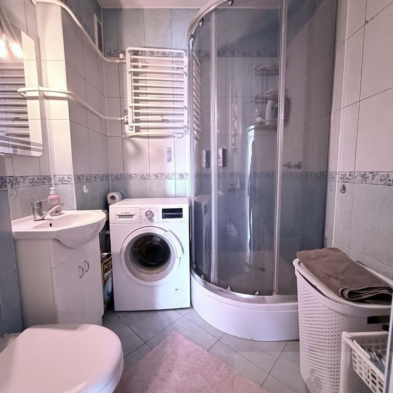 26 Kwietnia, Police - Zdjęcie 1