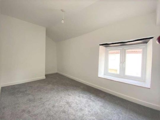 High Street, Crediton, EX17 - Photo 1