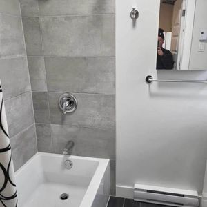 Beau 2 1/2, style Studio, plein centre de Valleyfield, à 2 pas du Cégep et Hôpital, libre maintenant ! - Photo 2