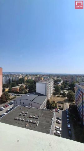 Pronájem panelového bytu po rekonstrukci, 3+1. 63 m - Photo 3
