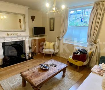 Gorgeous period semi-detached house - Photo 2