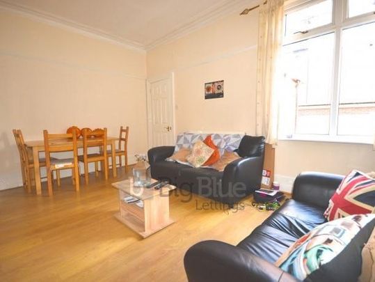 5 bedroom terraced house to rent - Photo 1