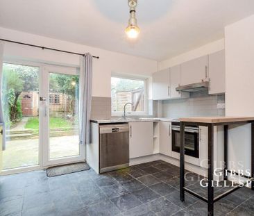 3 bedroom terraced house to rent - Photo 6