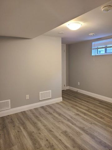 For Lease - 454 Drew Street Unit# Lower, Oshawa, Ontario - Photo 4