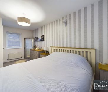 3 bedroom link detached house to rent - Photo 4