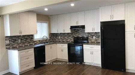 For Lease - 157 Elliott Avenue Unit# Main Level, Oshawa, Ontario - Photo 3