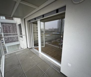 3 Zimmerwohnung mit großer Loggia - unbefristeter Mietvertrag - Photo 3