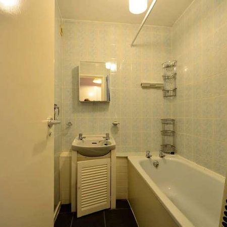 Lady Margaret Road, Southall, UB1 - Photo 4