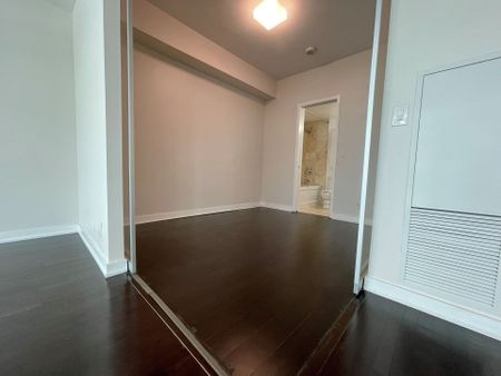 For Lease - 14 York Street Unit# 1212, Toronto, Ontario - Photo 3