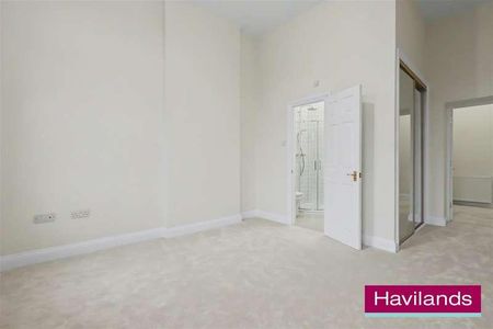 Penrose House, Newsholme Drive, London, N21 - Photo 4