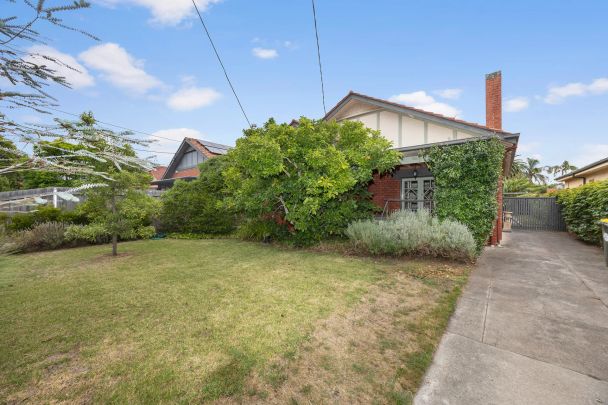 35 Kambrook Road Caulfield North 3161, Caulfield North. - Photo 1