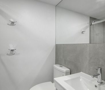 1 Cote-Sainte-Catherine, Montréal, QC - Photo 2