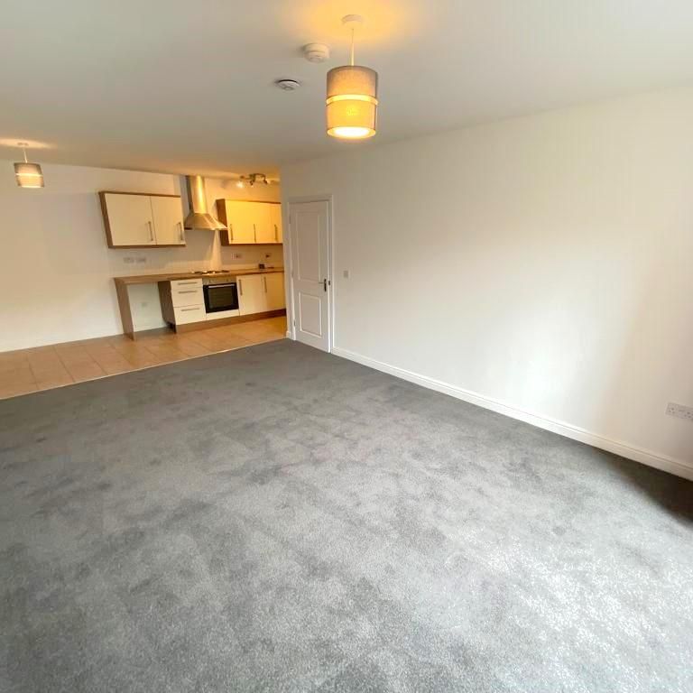 2 bedroom flat to rent - Photo 1