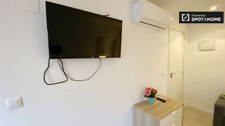 valencia, Valencian Community 46021 - Photo 5