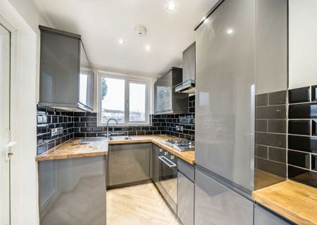 Streatham Vale, SW16 5SF, London - Photo 3