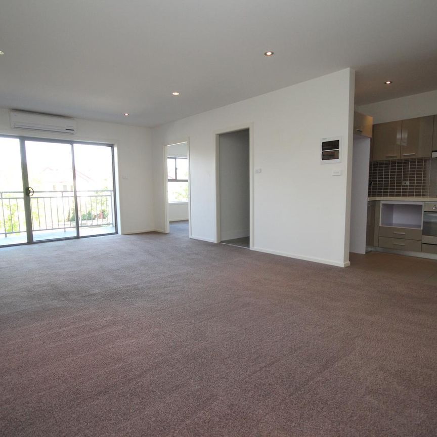 12/12 Towns Crescent, Turner ACT 2612 - Apartment For Rent | Domain - Photo 1